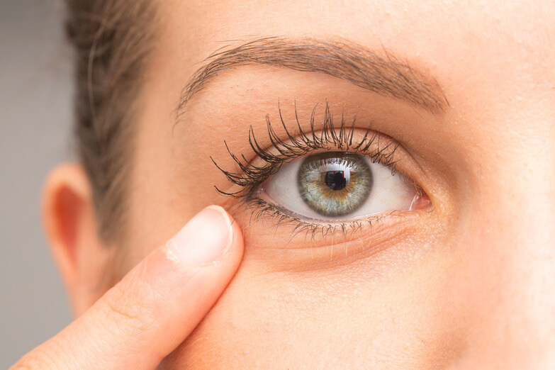 Jęczmień na oku – przyczyny, objawy i leczenie 